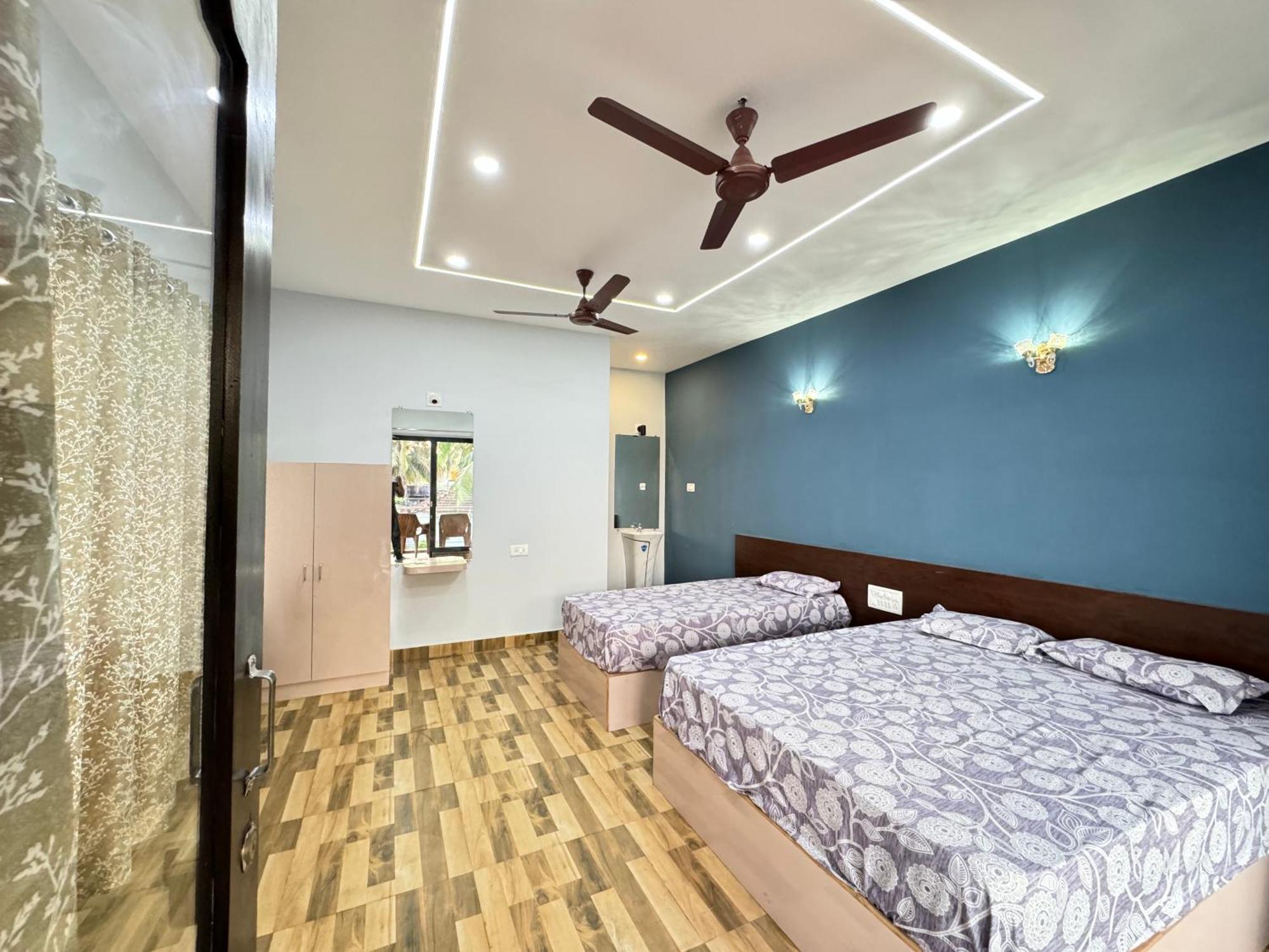 The Glasswater By The Backwater Homestay Kalyānpur Exterior foto
