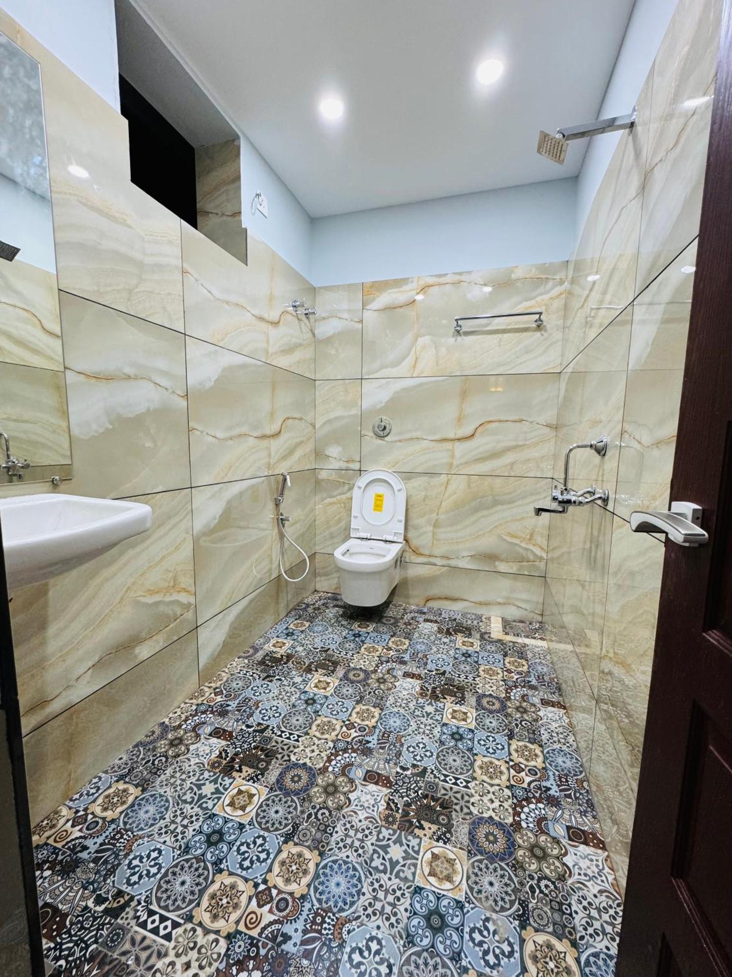 The Glasswater By The Backwater Homestay Kalyānpur Exterior foto