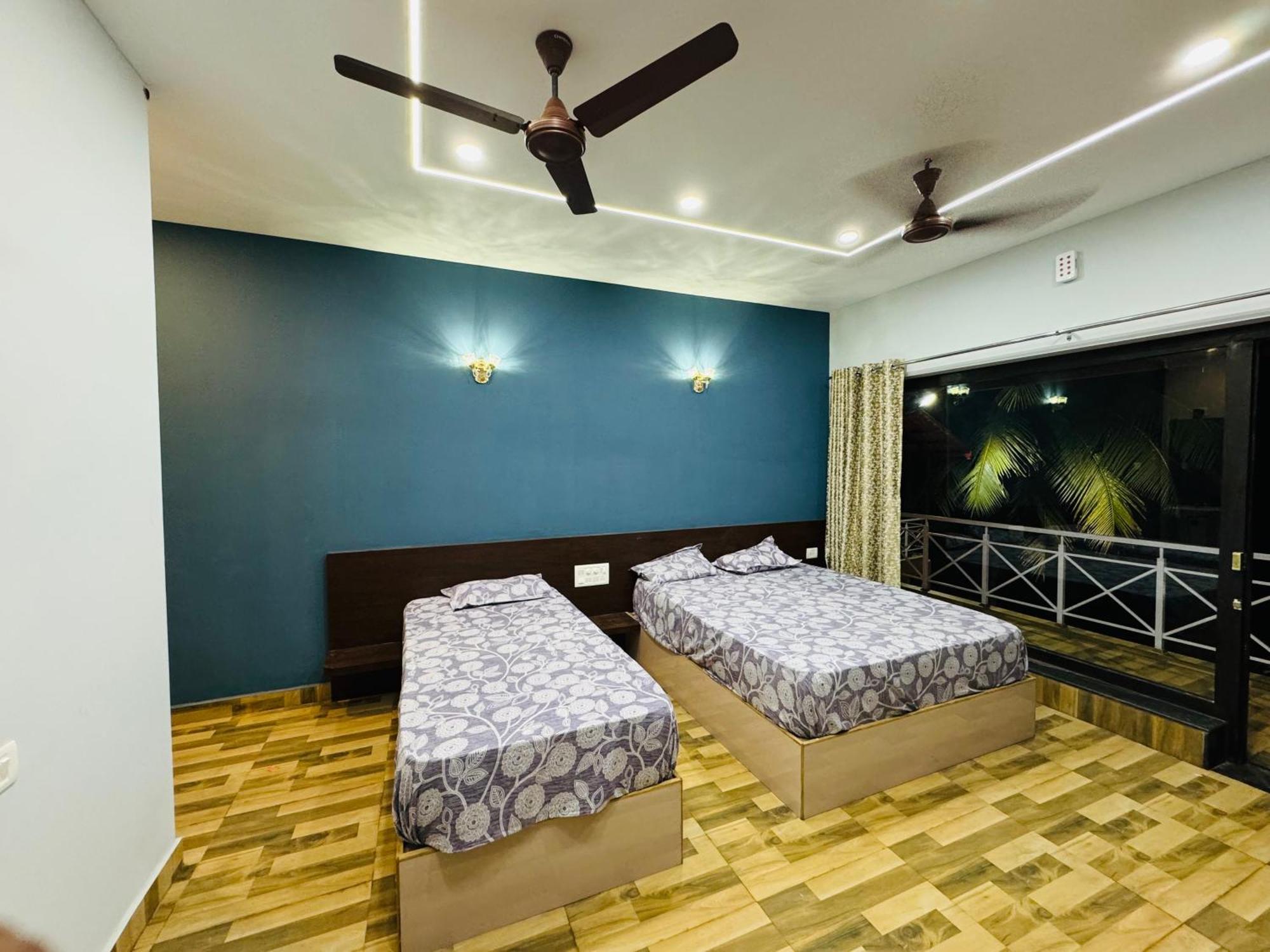 The Glasswater By The Backwater Homestay Kalyānpur Exterior foto